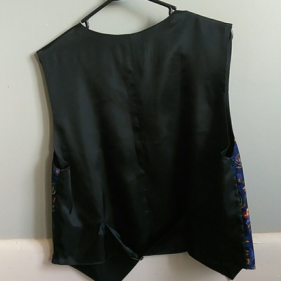 Kansas Jayhawks Vest - Picture 6 of 6